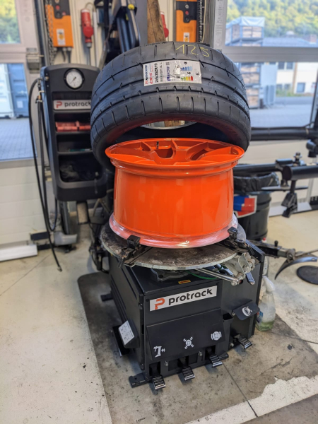 PROTRACK Nabenkappe Carbon Look flach